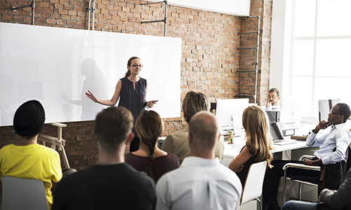 Business Owner Promoting Customer Loyalty Programs through Elavon's Referral Partner Program